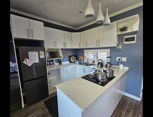 3 BEDROOM APARTMENT FOR SALE IN VERULAM CENTRAL